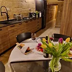 بيت ضيافة Ancient Maltese House With Modern Interior 3 Min Away From Airport Tal-pinu
