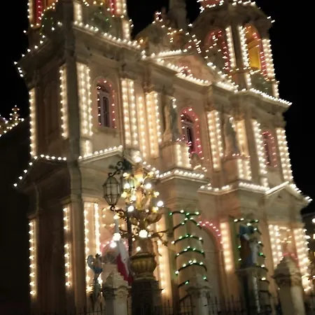 Gæstehus Ancient Maltese House With Modern Interior 3 Min Away From Airport Tal-pinu