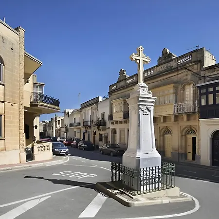 Ancient Maltese House With Modern Interior 3 Min Away From Airport Tal-pinu بيت ضيافة Gudja