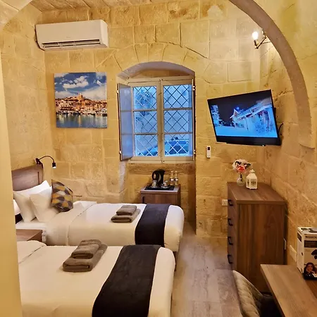 Ancient Maltese House With Modern Interior 3 Min Away From Airport Tal-pinu Gæstehus