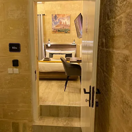 Gæstehus Ancient Maltese House With Modern Interior 3 Min Away From Airport Tal-pinu *