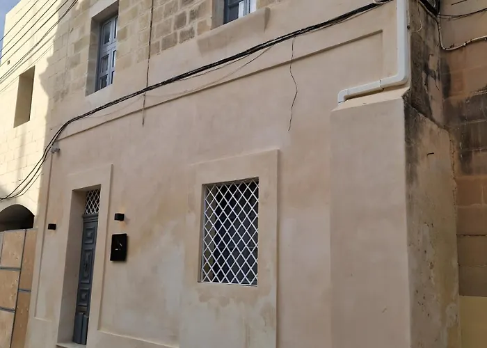 Ancient Maltese House With Modern Interior 3 Min Away From Airport Tal-pinu *