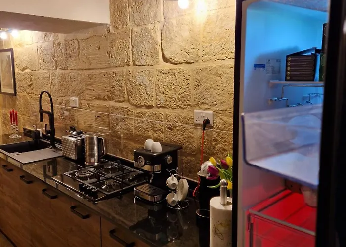 Ancient Maltese House With Modern Interior 3 Min Away From Airport Tal-pinu *