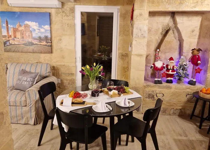 Pensión Ancient Maltese House With Modern Interior 3 Min Away From Airport Tal-pinu *