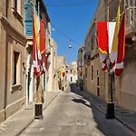 Ancient Maltese House With Modern Interior 3 Min Away From Airport Tal-pinu Pensión