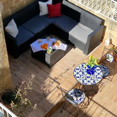 Ancient Maltese House With Modern Interior 3 Min Away From Airport Tal-pinu Pensión