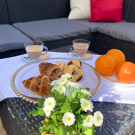 Ancient Maltese House With Modern Interior 3 Min Away From Airport Tal-pinu ゲストハウス Gudja