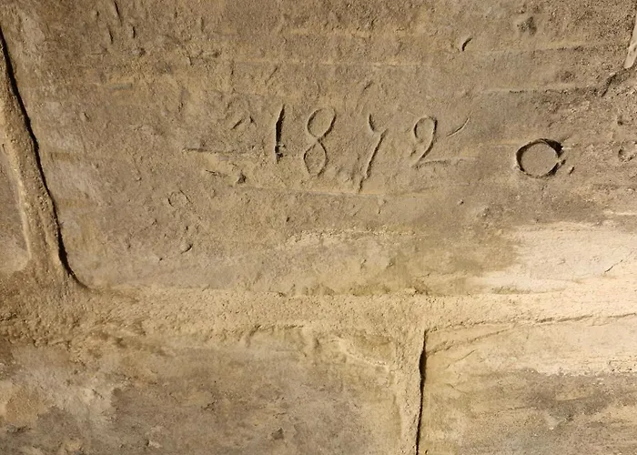 Ancient Maltese House With Modern Interior 3 Min Away From Airport Tal-pinu