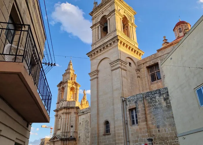 Guest house Ancient Maltese House With Modern Interior 3 Min Away From Airport Tal-pinu