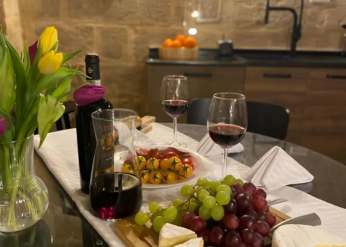 Ancient Maltese House With Modern Interior 3 Min Away From Airport Tal-pinu *