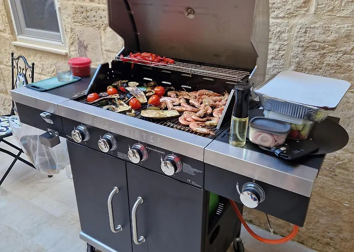 Ancient Maltese House With Modern Interior 3 Min Away From Airport Tal-pinu Πανσιόν Gudja